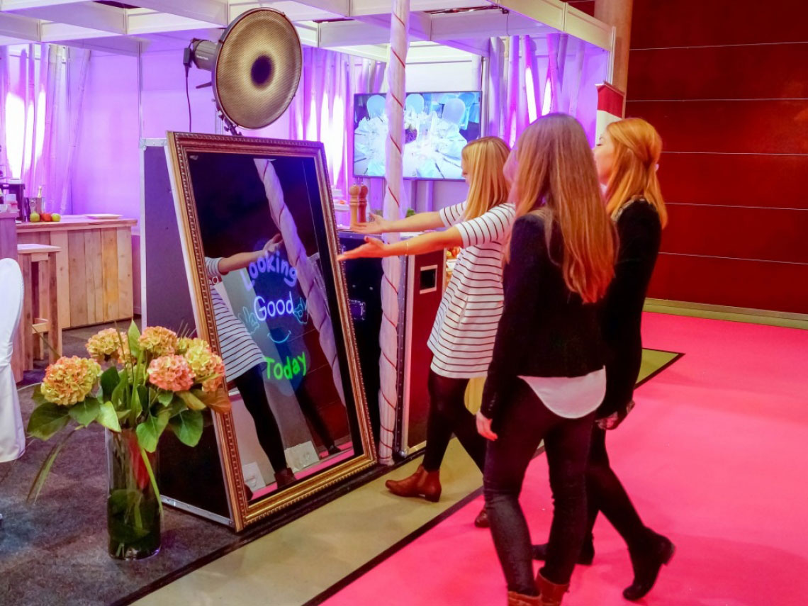 Mirror Booth